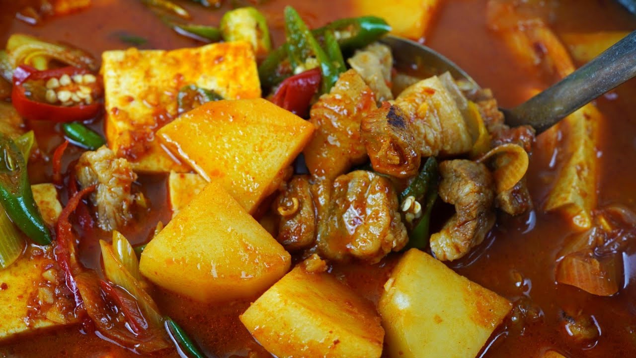 감자 돼지고기 두부찌개 | 얼큰 구수한 국물 ✅